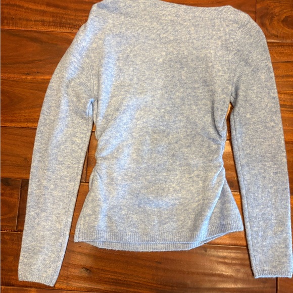 Abercrombie & Fitch Heather Light Blue Long Sleeve - Picture 5 of 6